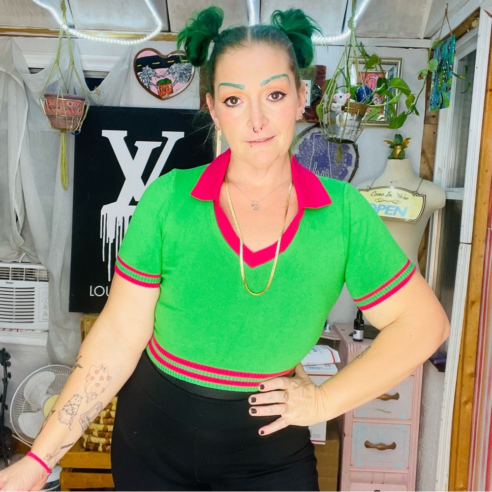 Green and Black Fitted Polo Crop Top Size Medium Large